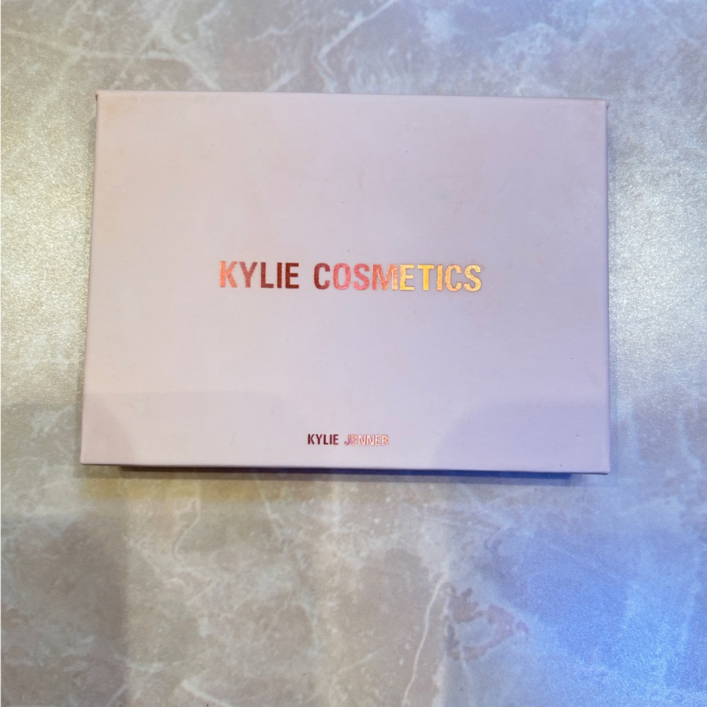 Kylie Cosmetics Pink Makeup Palette